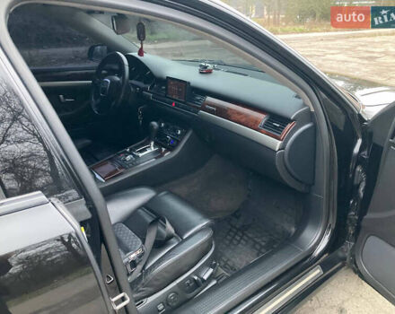 Чорний Ауді A8, об'ємом двигуна 3.2 л та пробігом 268 тис. км за 8500 $, фото 7 на Automoto.ua