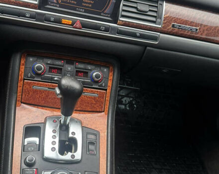 Черный Ауди А8, объемом двигателя 4.16 л и пробегом 220 тыс. км за 8500 $, фото 19 на Automoto.ua