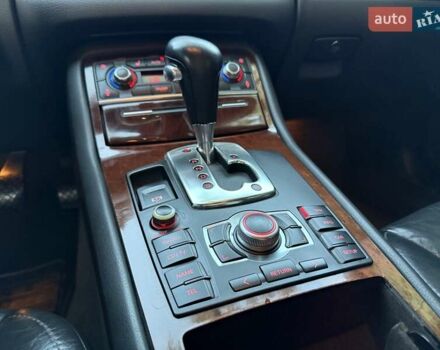Черный Ауди А8, объемом двигателя 2.97 л и пробегом 337 тыс. км за 7900 $, фото 70 на Automoto.ua