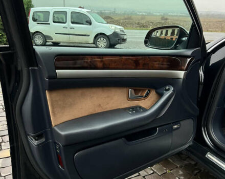 Черный Ауди А8, объемом двигателя 3 л и пробегом 279 тыс. км за 9300 $, фото 18 на Automoto.ua