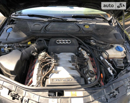Черный Ауди А8, объемом двигателя 4.2 л и пробегом 134 тыс. км за 9200 $, фото 38 на Automoto.ua
