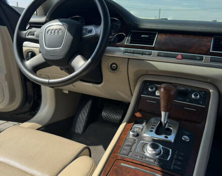 Чорний Ауді A8, об'ємом двигуна 4.2 л та пробігом 43 тис. км за 19900 $, фото 29 на Automoto.ua