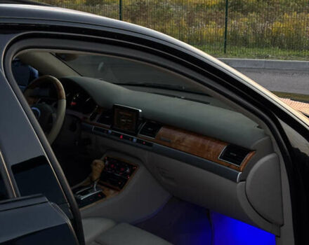 Чорний Ауді A8, об'ємом двигуна 4.2 л та пробігом 236 тис. км за 10700 $, фото 5 на Automoto.ua