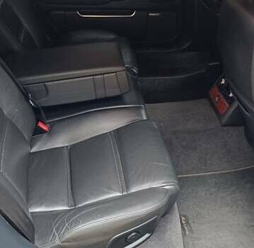 Чорний Ауді A8, об'ємом двигуна 3 л та пробігом 275 тис. км за 12000 $, фото 6 на Automoto.ua