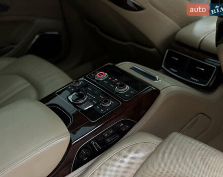 Чорний Ауді A8, об'ємом двигуна 4.2 л та пробігом 330 тис. км за 19950 $, фото 30 на Automoto.ua