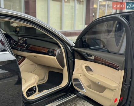 Черный Ауди А8, объемом двигателя 4.2 л и пробегом 331 тыс. км за 19999 $, фото 20 на Automoto.ua