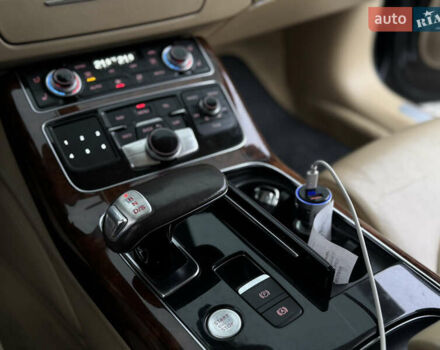 Черный Ауди А8, объемом двигателя 4.2 л и пробегом 331 тыс. км за 19999 $, фото 33 на Automoto.ua