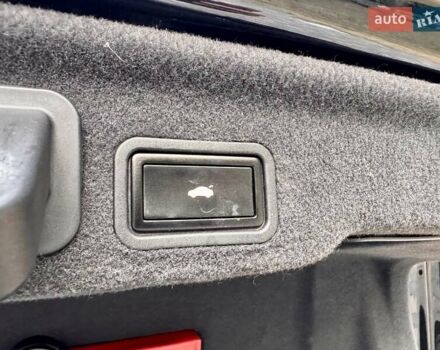 Черный Ауди А8, объемом двигателя 2.97 л и пробегом 243 тыс. км за 16900 $, фото 68 на Automoto.ua