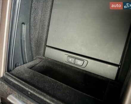 Черный Ауди А8, объемом двигателя 6.3 л и пробегом 270 тыс. км за 15900 $, фото 95 на Automoto.ua