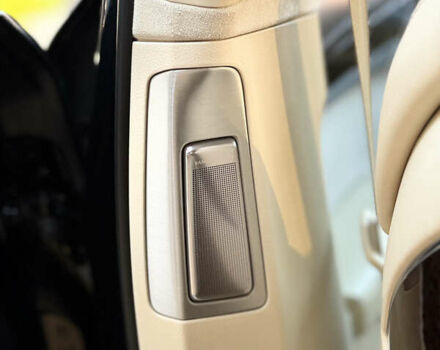 Черный Ауди А8, объемом двигателя 6.3 л и пробегом 358 тыс. км за 14800 $, фото 16 на Automoto.ua