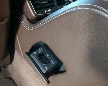 Черный Ауди А8, объемом двигателя 6.3 л и пробегом 260 тыс. км за 20000 $, фото 21 на Automoto.ua