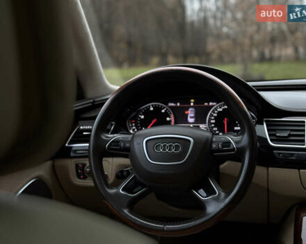 Черный Ауди А8, объемом двигателя 4.2 л и пробегом 300 тыс. км за 18500 $, фото 58 на Automoto.ua