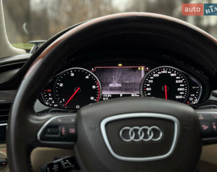 Черный Ауди А8, объемом двигателя 4.2 л и пробегом 300 тыс. км за 18500 $, фото 55 на Automoto.ua