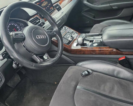 Черный Ауди А8, объемом двигателя 3 л и пробегом 210 тыс. км за 33400 $, фото 5 на Automoto.ua