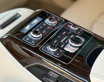 Черный Ауди А8, объемом двигателя 6.3 л и пробегом 358 тыс. км за 14800 $, фото 14 на Automoto.ua