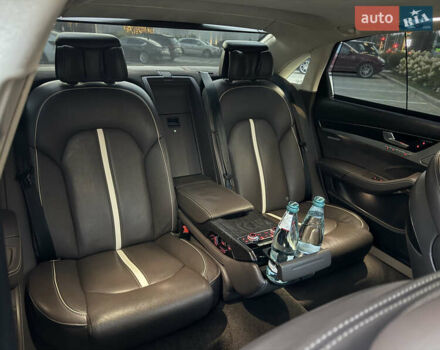 Черный Ауди А8, объемом двигателя 4.2 л и пробегом 350 тыс. км за 25000 $, фото 9 на Automoto.ua