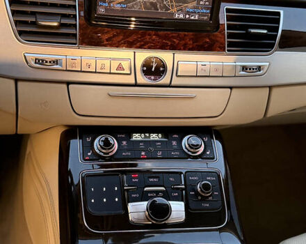 Черный Ауди А8, объемом двигателя 6.3 л и пробегом 358 тыс. км за 14800 $, фото 24 на Automoto.ua