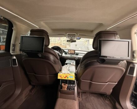 Чорний Ауді A8, об'ємом двигуна 4.2 л та пробігом 245 тис. км за 17500 $, фото 7 на Automoto.ua