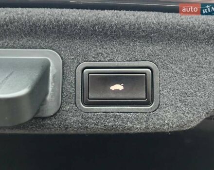 Черный Ауди А8, объемом двигателя 4.16 л и пробегом 246 тыс. км за 15990 $, фото 38 на Automoto.ua