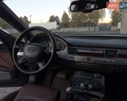 Ауді A8 2012 у Чернівцях на Automoto.ua Чорний Ауді A8, об'ємом двигуна 3 л та пробігом 181 тис. км за 22500 $, фото 18 на Automoto.ua