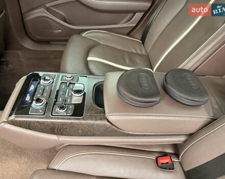 Черный Ауди А8, объемом двигателя 4.16 л и пробегом 246 тыс. км за 17500 $, фото 30 на Automoto.ua