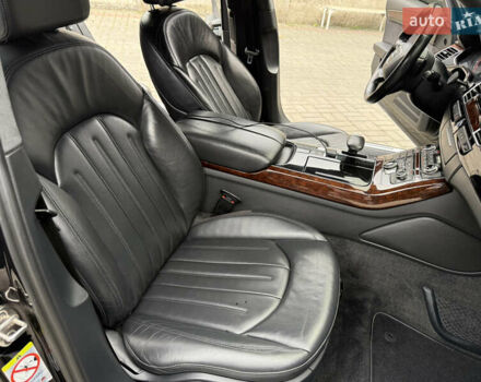 Чорний Ауді A8, об'ємом двигуна 3 л та пробігом 204 тис. км за 17500 $, фото 28 на Automoto.ua