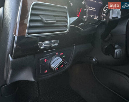 Ауди А8 2013 в Тернополе на Automoto.ua Черный Ауди А8, объемом двигателя 3 л и пробегом 290 тыс. км за 26500 $, фото 32 на Automoto.ua