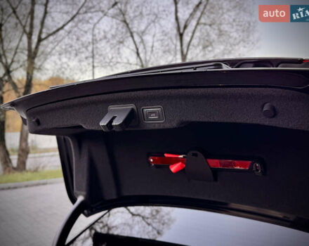 Черный Ауди А8, объемом двигателя 3 л и пробегом 245 тыс. км за 17500 $, фото 35 на Automoto.ua