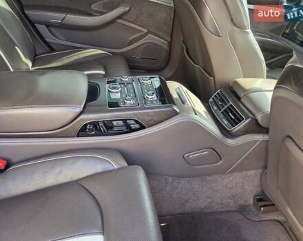 Черный Ауди А8, объемом двигателя 3.99 л и пробегом 155 тыс. км за 25500 $, фото 20 на Automoto.ua