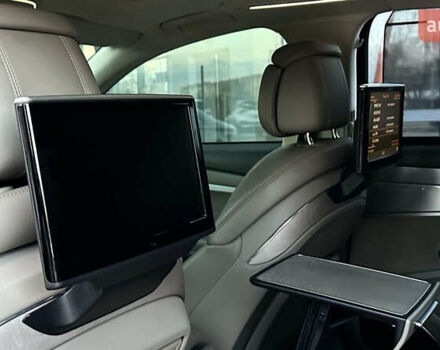 Черный Ауди А8, объемом двигателя 3.99 л и пробегом 181 тыс. км за 22000 $, фото 29 на Automoto.ua