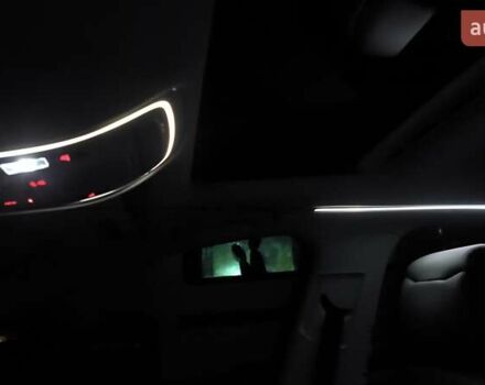 Черный Ауди А8, объемом двигателя 3 л и пробегом 289 тыс. км за 21400 $, фото 72 на Automoto.ua