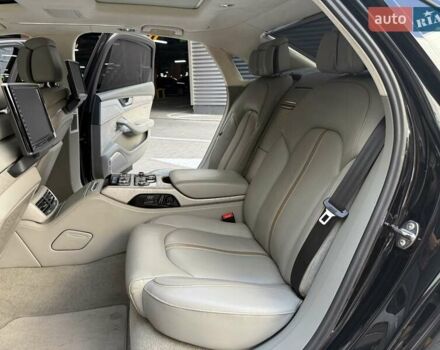 Черный Ауди А8, объемом двигателя 3.99 л и пробегом 284 тыс. км за 23490 $, фото 7 на Automoto.ua