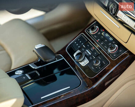 Черный Ауди А8, объемом двигателя 3 л и пробегом 242 тыс. км за 15900 $, фото 44 на Automoto.ua