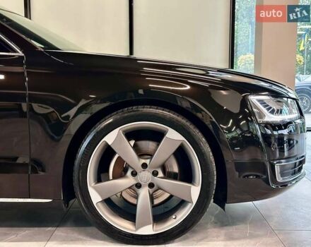 Черный Ауди А8, объемом двигателя 2.97 л и пробегом 323 тыс. км за 23900 $, фото 4 на Automoto.ua