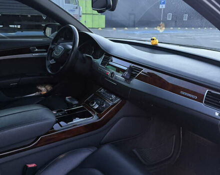 Черный Ауди А8, объемом двигателя 3 л и пробегом 200 тыс. км за 15000 $, фото 2 на Automoto.ua