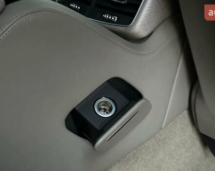 Черный Ауди А8, объемом двигателя 3.99 л и пробегом 181 тыс. км за 22000 $, фото 26 на Automoto.ua