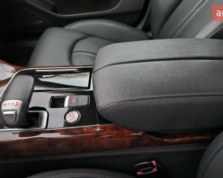 Черный Ауди А8, объемом двигателя 3 л и пробегом 289 тыс. км за 21400 $, фото 27 на Automoto.ua