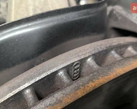 Черный Ауди А8, объемом двигателя 3 л и пробегом 289 тыс. км за 21400 $, фото 69 на Automoto.ua