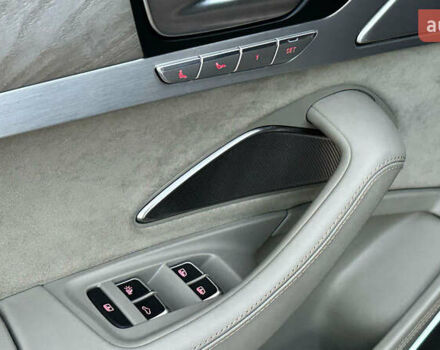 Черный Ауди А8, объемом двигателя 3.99 л и пробегом 181 тыс. км за 22000 $, фото 24 на Automoto.ua