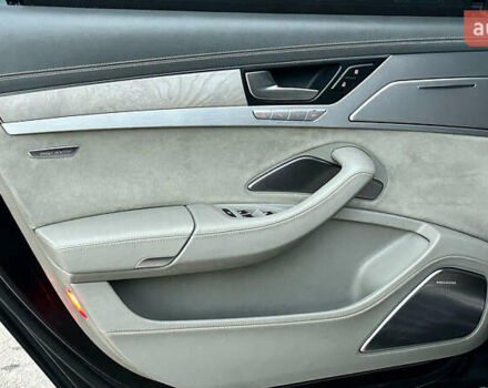 Черный Ауди А8, объемом двигателя 3.99 л и пробегом 181 тыс. км за 22000 $, фото 23 на Automoto.ua