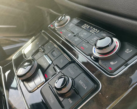 Чорний Ауді A8, об'ємом двигуна 3 л та пробігом 194 тис. км за 19800 $, фото 87 на Automoto.ua