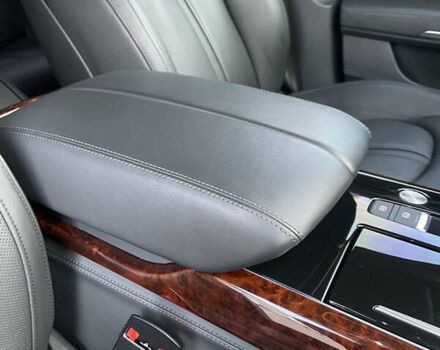 Чорний Ауді A8, об'ємом двигуна 3.99 л та пробігом 56 тис. км за 40000 $, фото 158 на Automoto.ua