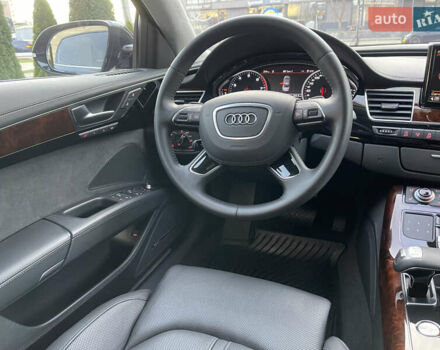 Чорний Ауді A8, об'ємом двигуна 3.99 л та пробігом 56 тис. км за 40000 $, фото 81 на Automoto.ua