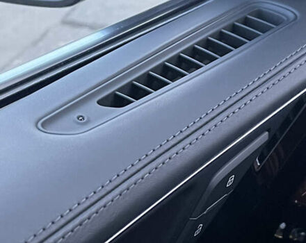 Чорний Ауді A8, об'ємом двигуна 3.99 л та пробігом 56 тис. км за 40000 $, фото 188 на Automoto.ua