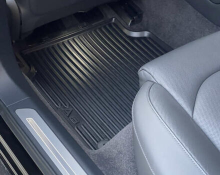 Чорний Ауді A8, об'ємом двигуна 3.99 л та пробігом 56 тис. км за 40000 $, фото 187 на Automoto.ua