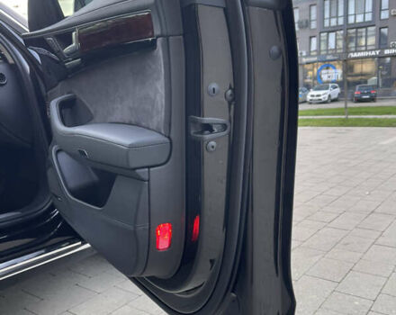 Чорний Ауді A8, об'ємом двигуна 3.99 л та пробігом 56 тис. км за 40000 $, фото 34 на Automoto.ua