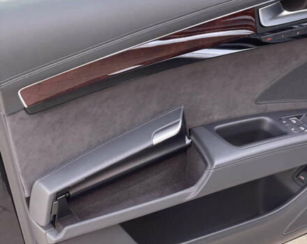 Чорний Ауді A8, об'ємом двигуна 3.99 л та пробігом 56 тис. км за 40000 $, фото 47 на Automoto.ua