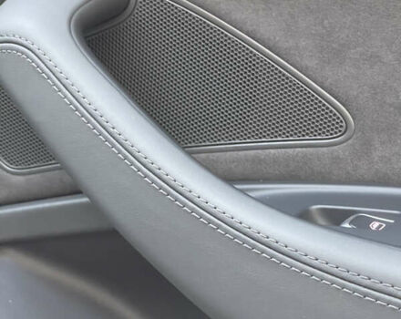 Чорний Ауді A8, об'ємом двигуна 3.99 л та пробігом 56 тис. км за 40000 $, фото 116 на Automoto.ua