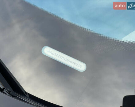 Чорний Ауді A8, об'ємом двигуна 3.99 л та пробігом 56 тис. км за 40000 $, фото 29 на Automoto.ua