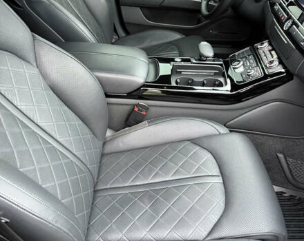 Черный Ауди А8, объемом двигателя 2.97 л и пробегом 86 тыс. км за 31000 $, фото 30 на Automoto.ua